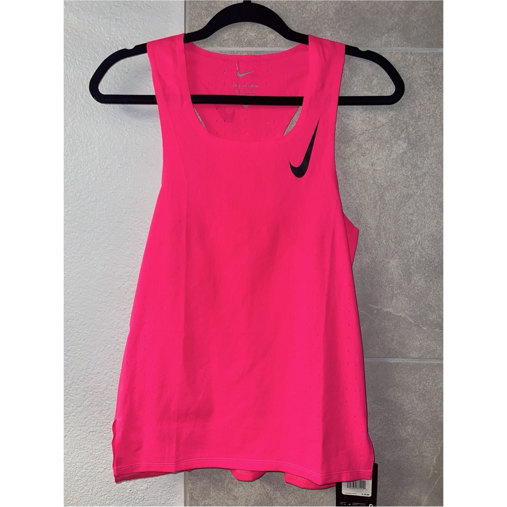 Nike Aeroswift tank !